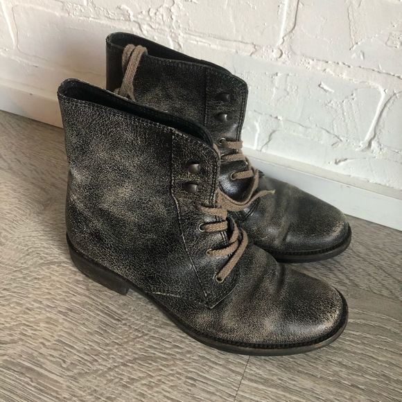 JCREW distressed cracked leather combat boot - Picture 2 of 7